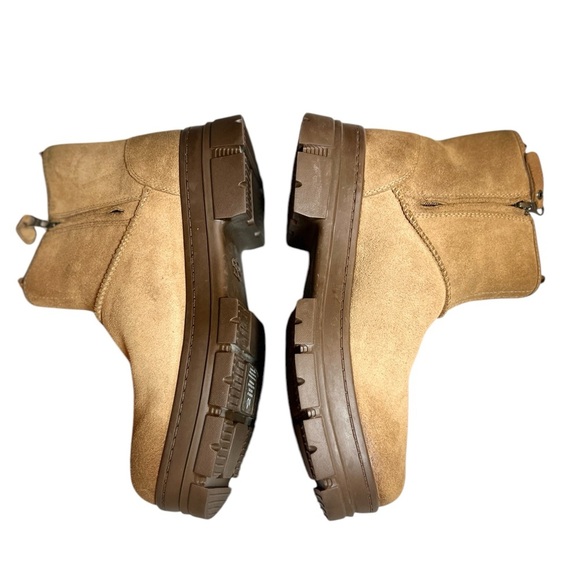 UGG Men’s Skyview Moto Gorpcore Active Pull On Leather Suede Waterproof Boots - Picture 11 of 16